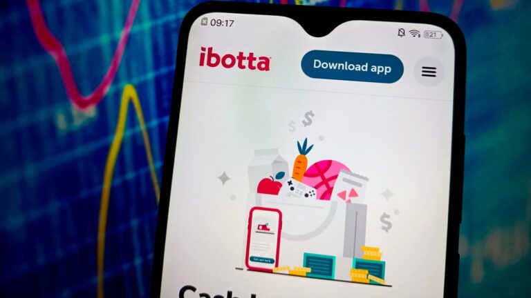 Tech IPOs on the Rise: Astera Labs, Reddit, Ibotta, Rubrik…