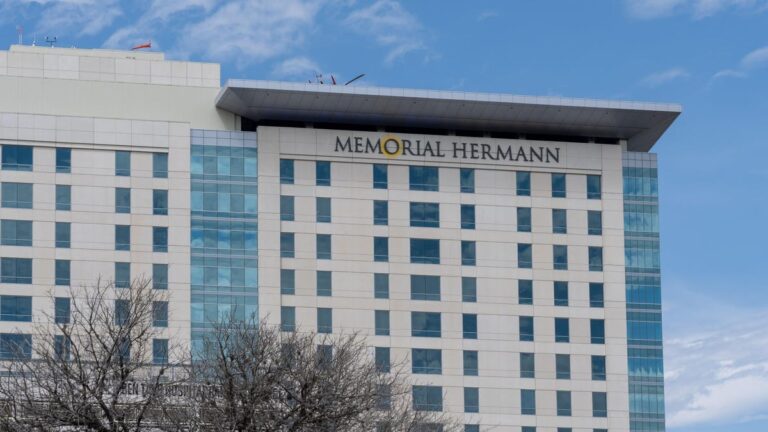 Texas Hospital Halts Organ Transplant Program
