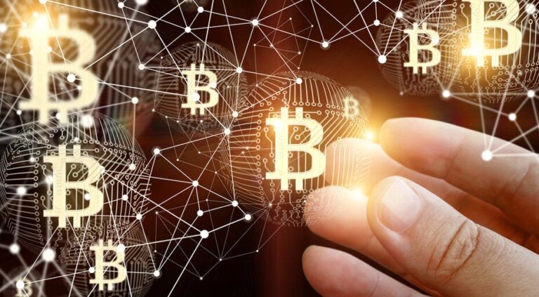 Set Up a Bitcoin Node on Windows 11: Bitcoin Core vs. Umbrel