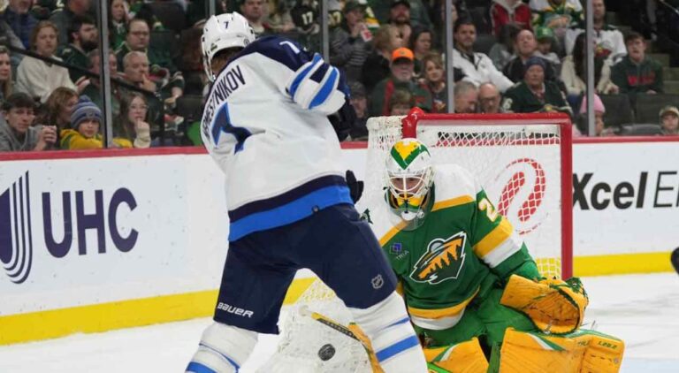 Jets Beat Wild 4-2, Namestnikov with Goal and Two Assists