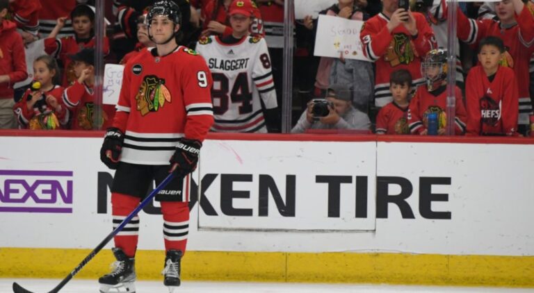 Frank Nazar Scores on First Shot in NHL Debut