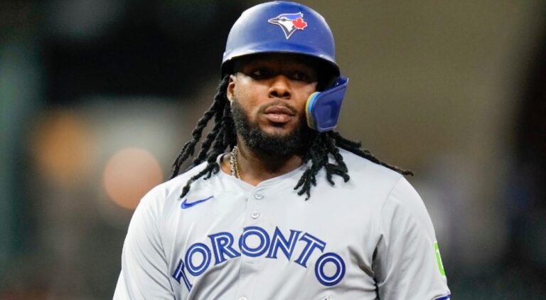 Blue Jays Struggle Offensively Against Astros