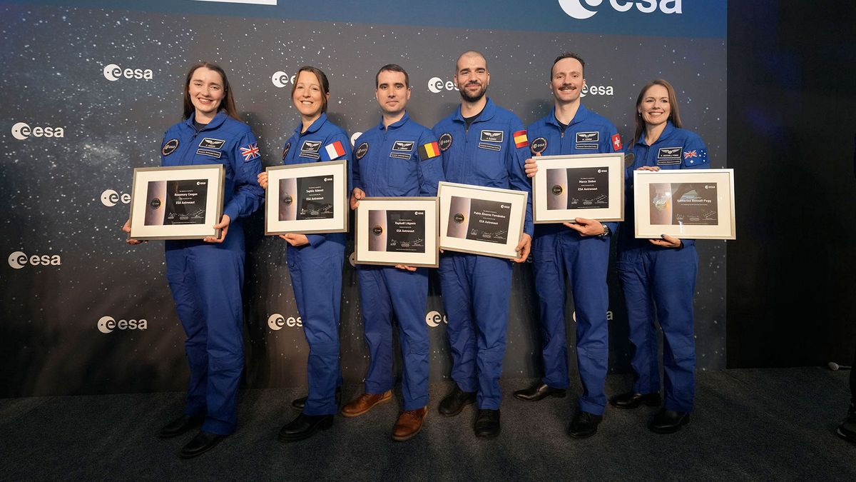 European Space Agency graduates new “Hoppers” astronauts