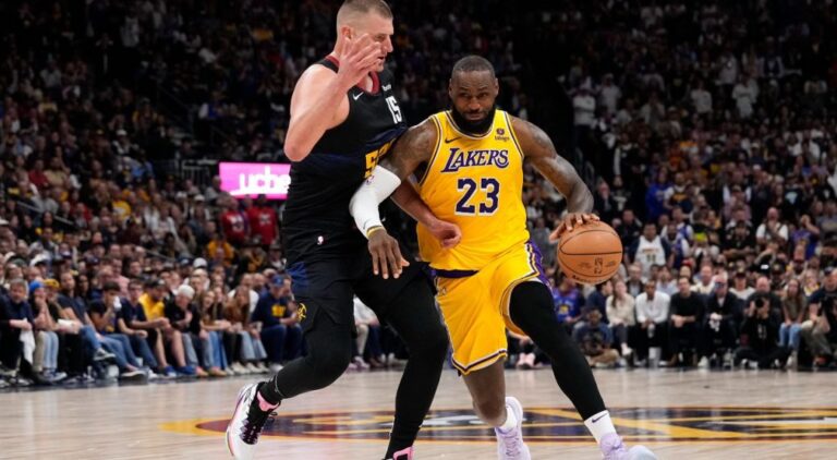 LeBron James Criticizes NBA Officiating