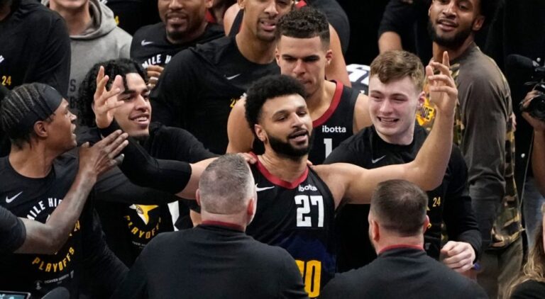 Jamal Murray Hits Buzzer-Beater to Sink Lakers