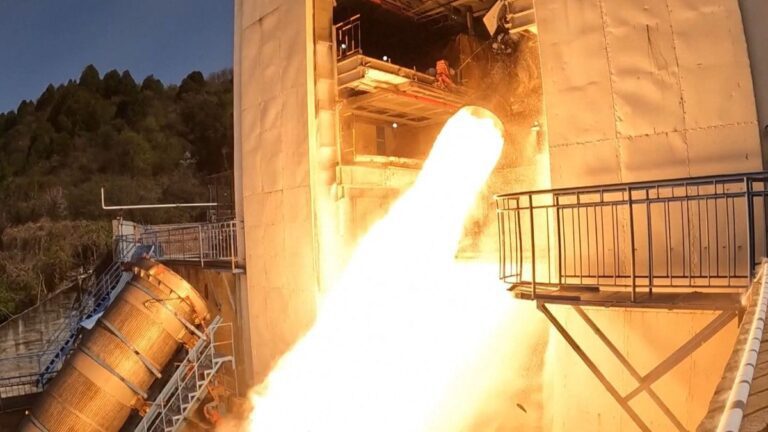 China advances on powerful reusable rocket engine