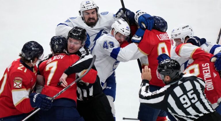 Florida Panthers vs Tampa Bay Lightning: A Sunshine State Showdown