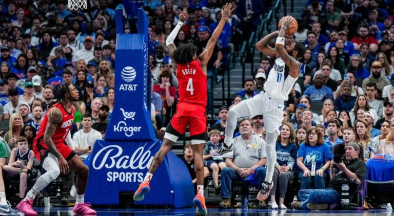 TIMBERWOLVES BEAT LAKERS WITHOUT LEBRON, DAVIS