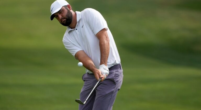 Scottie Scheffler takes lead at RBC Heritage