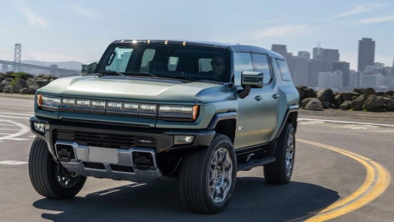 2024 GMC Hummer EV SUV loses base trim