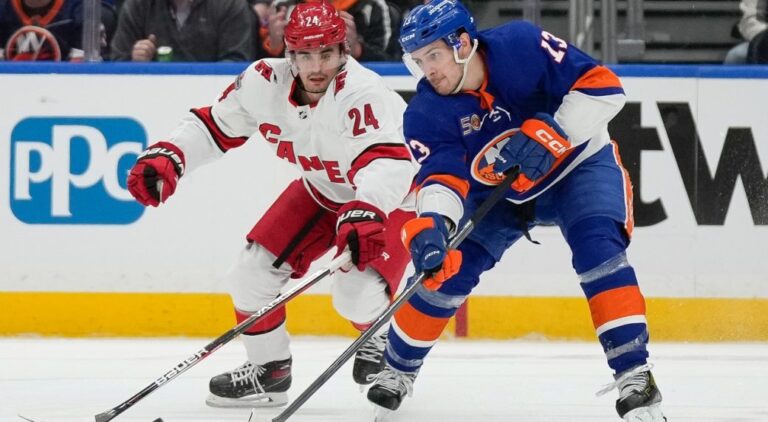 Hurricanes vs Islanders Round 1 Playoff Preview