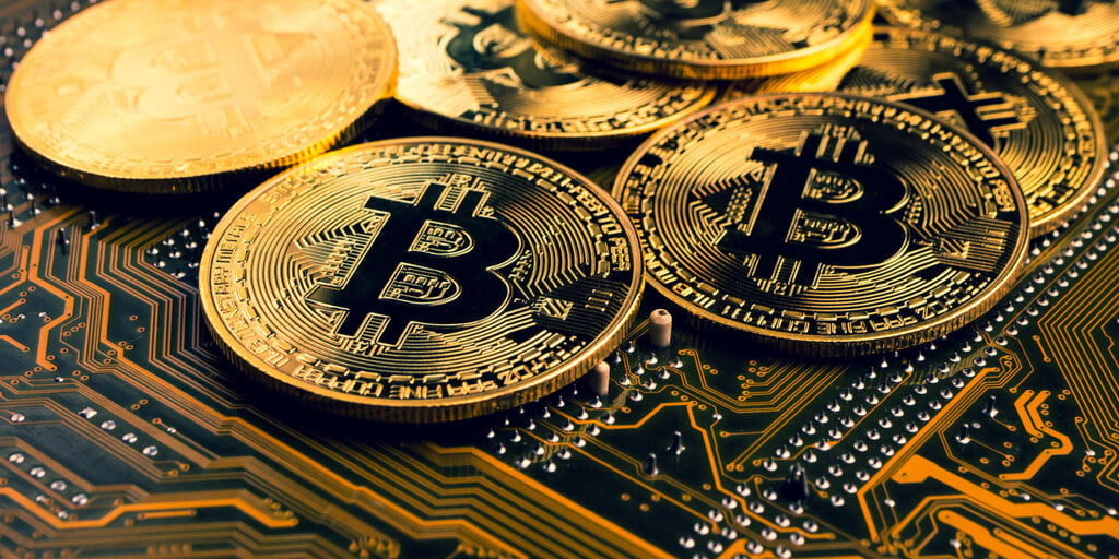 Bitcoin Node Setups Surge Ahead of Runes Token Launch