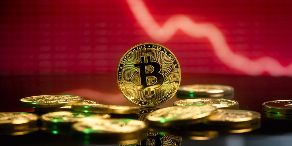 Cryptocurrency Market Plunges: $200M in Long Positions Liquidated