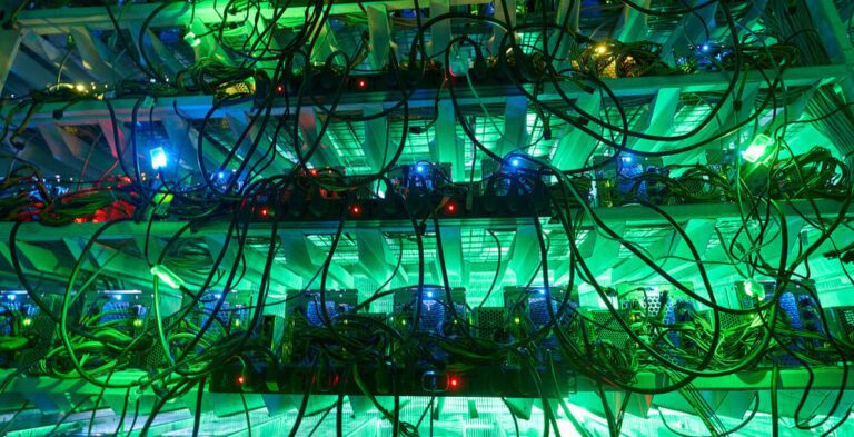 Bitcoin Miners Face Off Against AI Boom