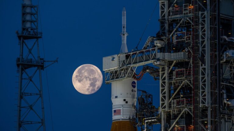 NASA Seeks Next Class of Astronauts