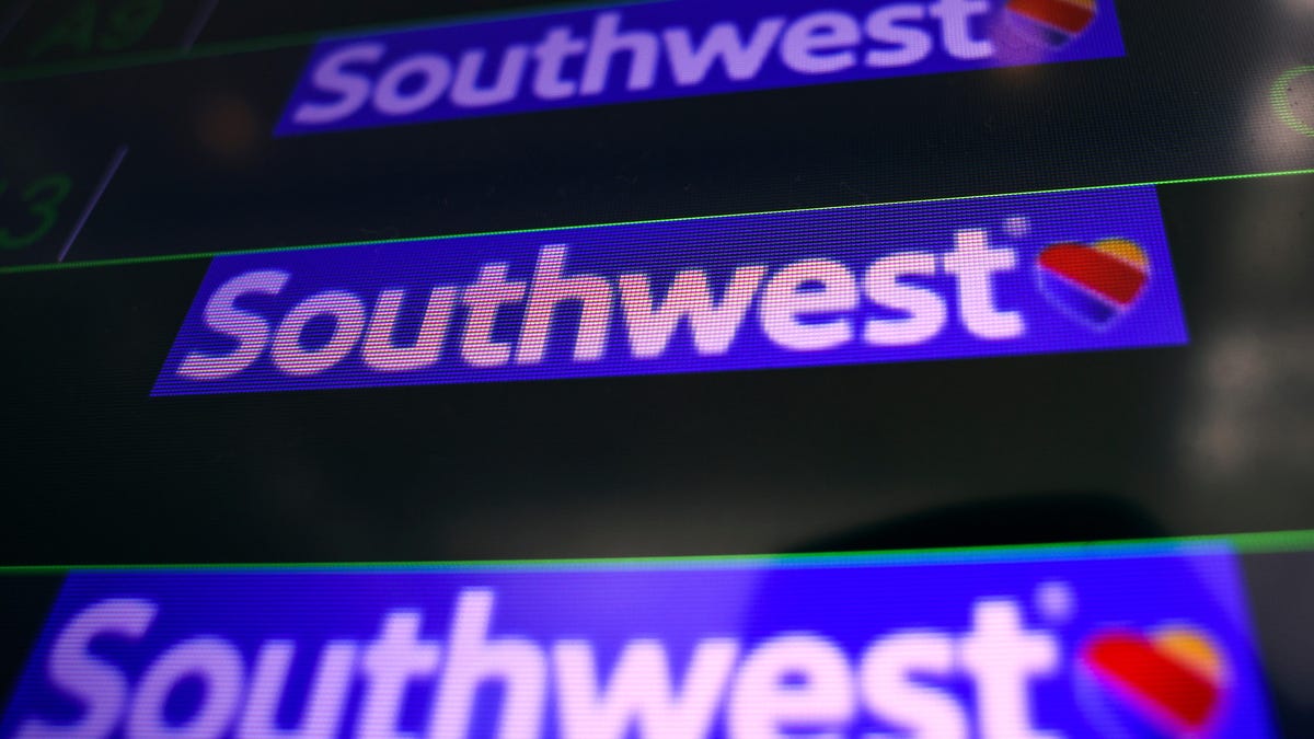 Southwest Airlines Engine Fire Forces Emergency Landing