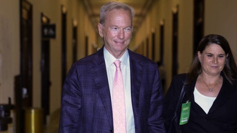 Former Google CEO Eric Schmidt Invested in China’s AI Industry