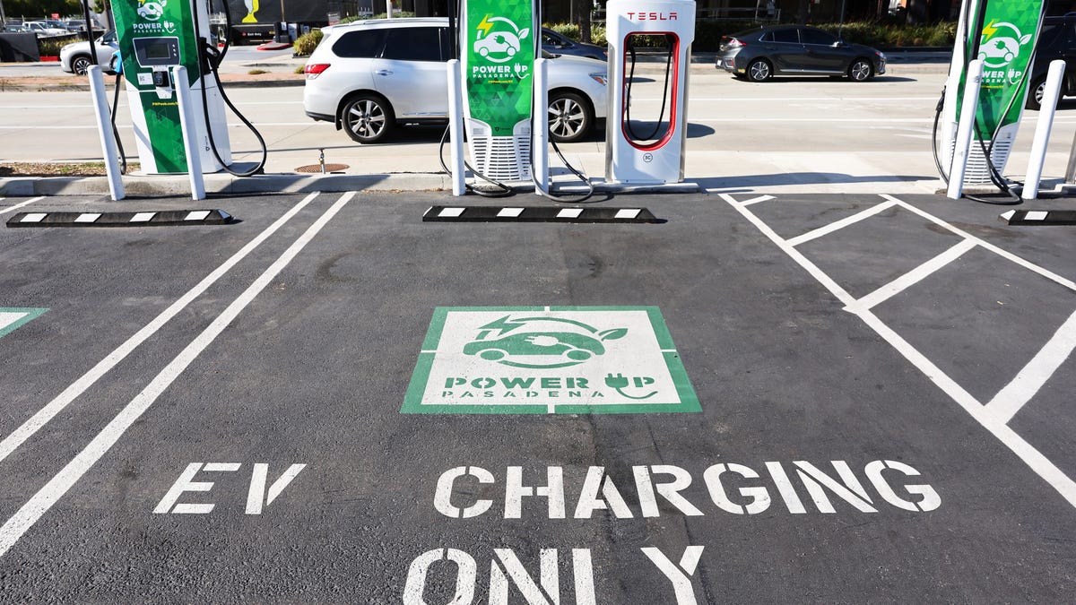 California Leads EV Infrastructure Expansion in US