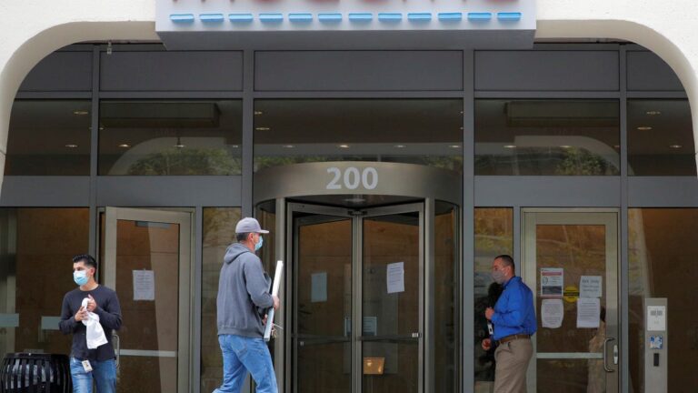 Moderna’s Stock Surges 6% on Cancer Vaccine Success