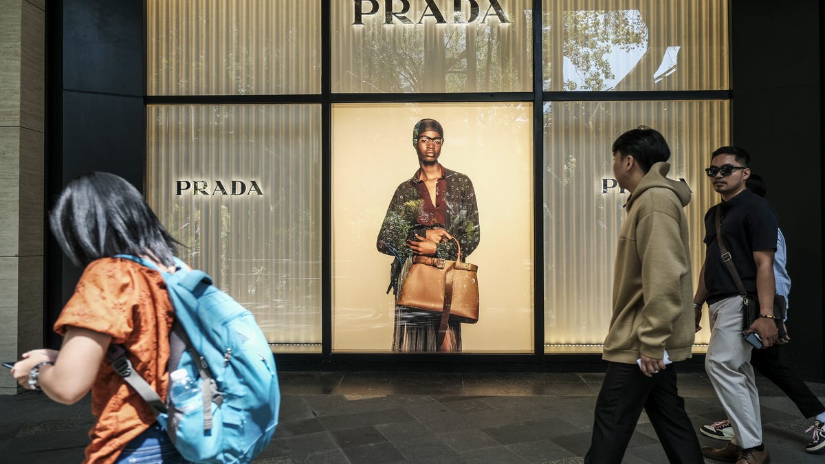 Luxury Retailers in Asia See Sales Rebound