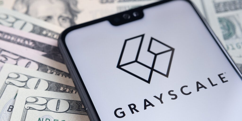 Grayscale’s ETHE Discount Narrows Ahead of Spot Ethereum ETF Deadline