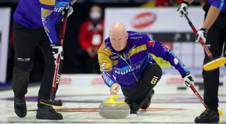 Curling champ Glenn Howard announces retirement