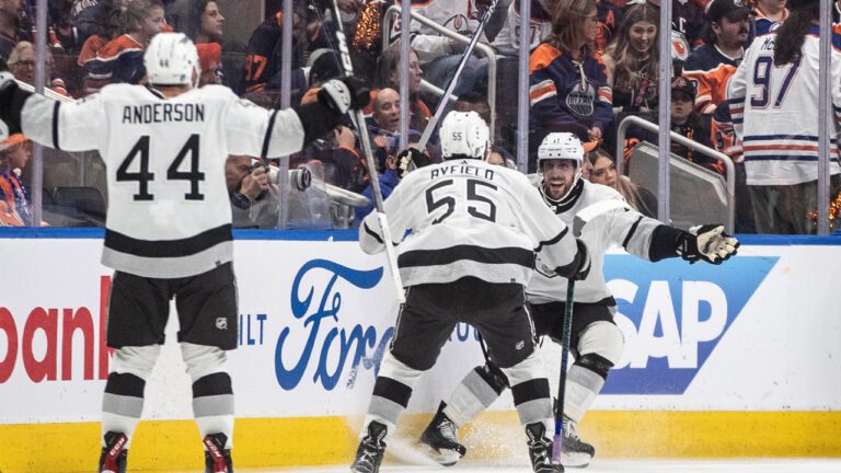 Kopitar Leads Kings to Overtime Win