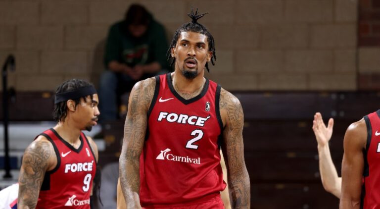 Malik Williams’ NBA Debut: A Tough Welcome