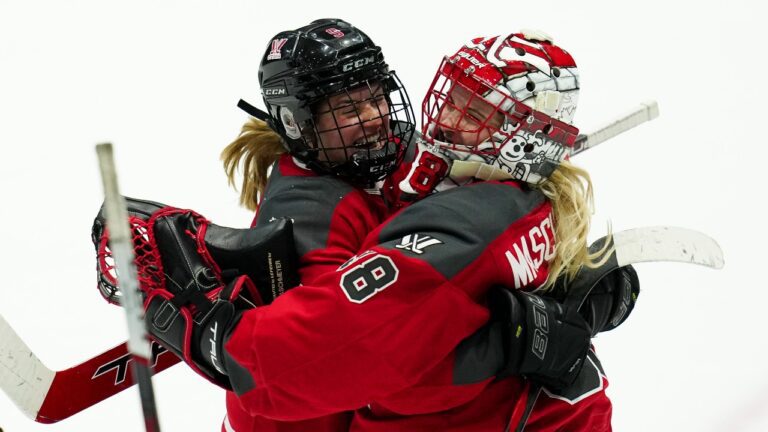 Mrazova leads Ottawa to shootout win over Boston