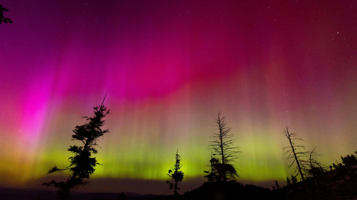 Strongest Geomagnetic Storm in 20 Years Hits Earth