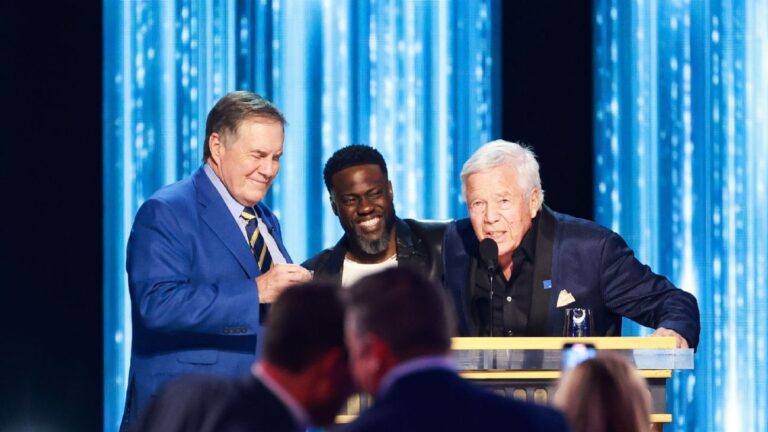 Belichick, Kraft share awkward moments at Brady roast