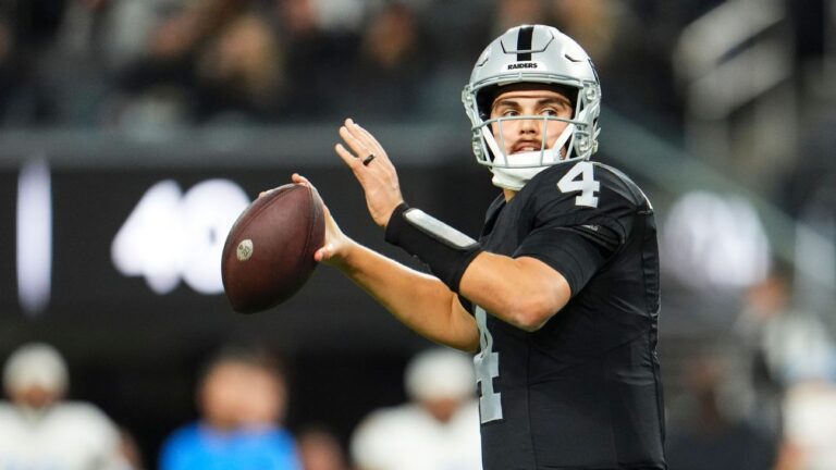 Raiders QB Battle: O’Connell vs Minshew