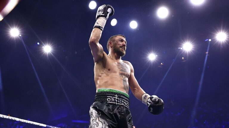 Vasiliy Lomachenko Regains Lightweight Title in Perth