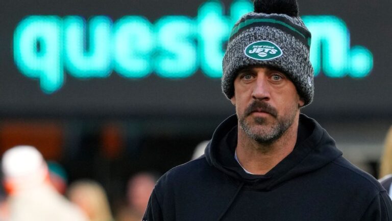Aaron Rodgers set to lead Jets in prime-time opener