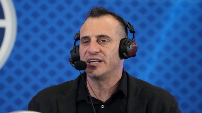 Green Bay hires Doug Gottlieb as head coach