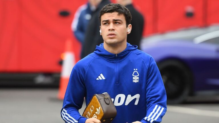Giovanni Reyna Struggles on Loan at Nottingham Forest