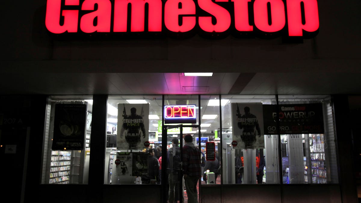Sell GameStop and AMC Stocks: Strategist’s Advice