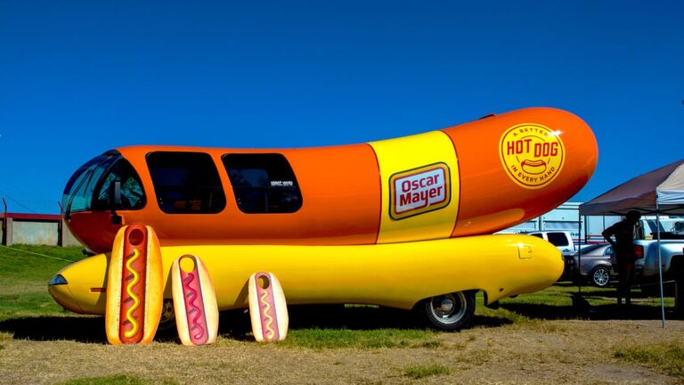 Kraft Heinz Considers Selling Oscar Mayer