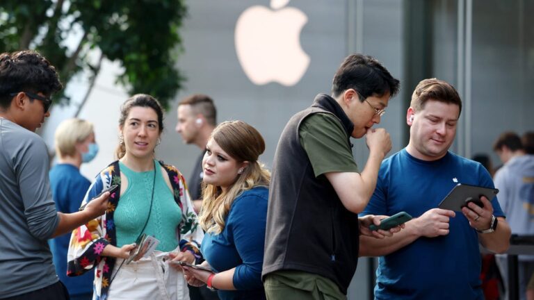 Apple to Release Siri Powered by Generative AI