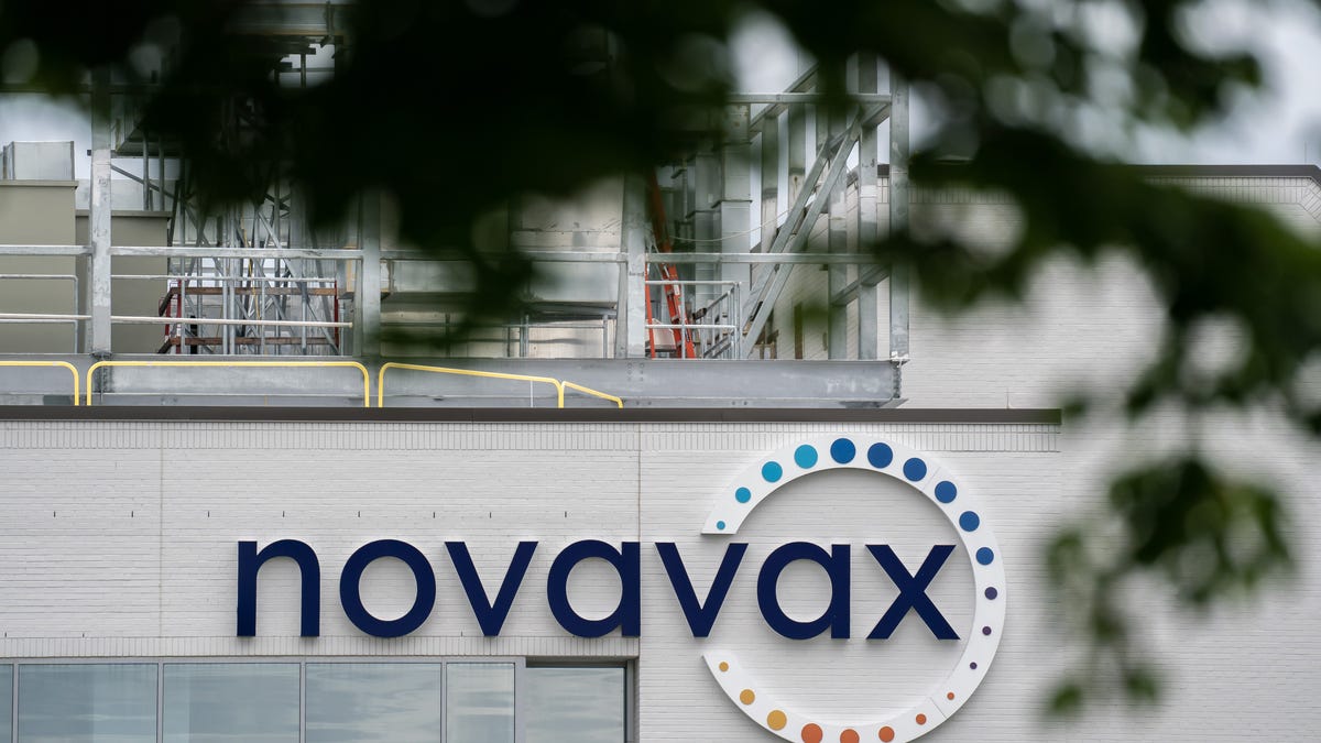Novavax in $1.2B licensing deal with Sanofi