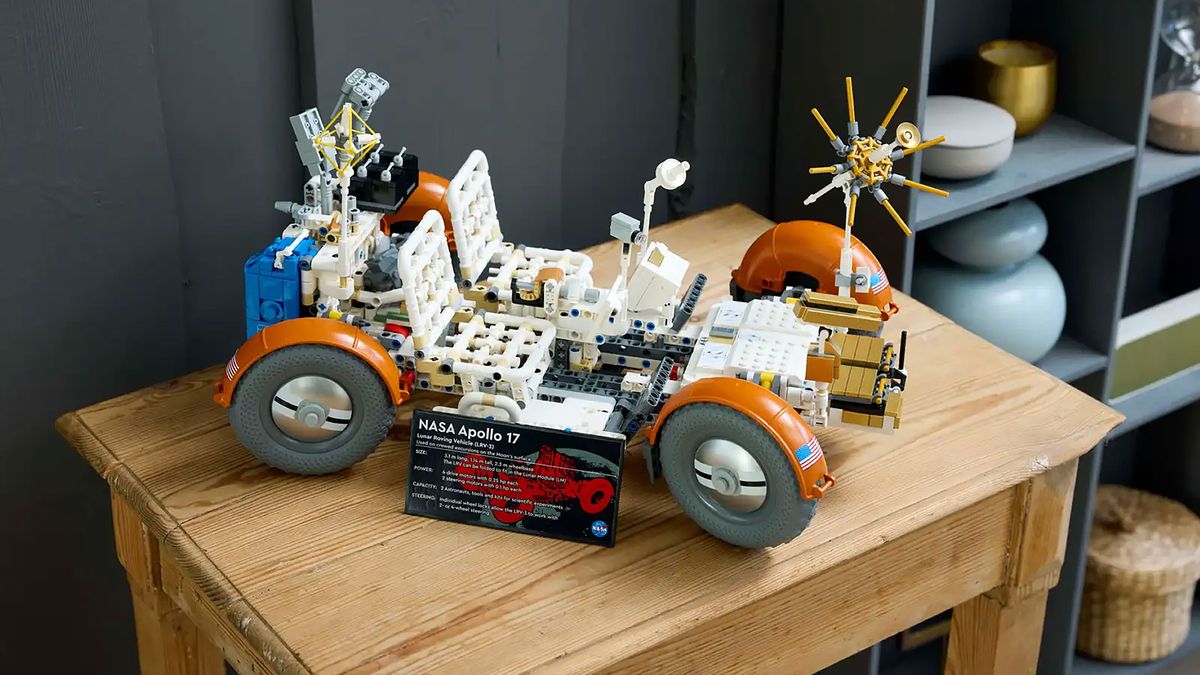 Lego Technic NASA Apollo Lunar Roving Vehicle