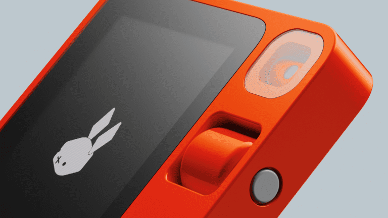 Rabbit CEO defends Rabbit R1 amidst AI outage