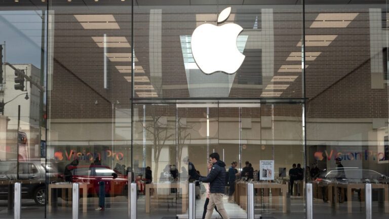 Apple reportedly developing AI chips with TSMC.