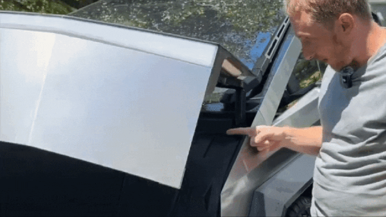 Tesla Cybertruck Frunk: Finger Pain Test