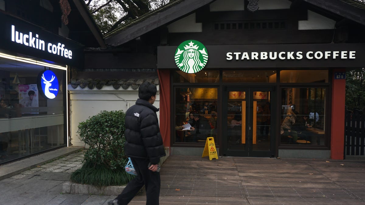 Starbucks Struggles with Sales in U.S. and China