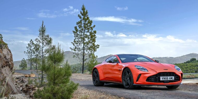 Aston Martin Vantage: Luxurious and Powerful