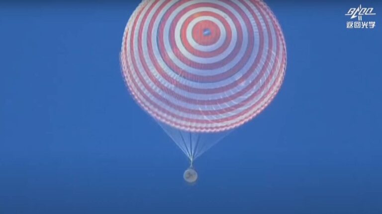 Chinese Astronauts Return from Six-Month Space Mission
