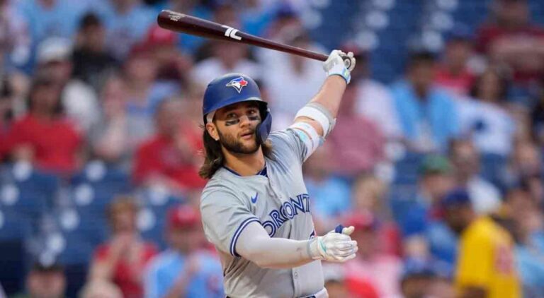 Blue Jays’ Bichette Out with Calf Soreness Blue Jays’ Bichette Out with Calf Soreness