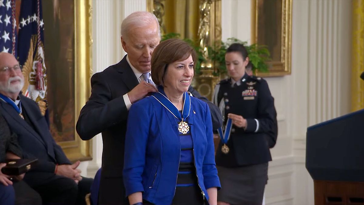 Ellen Ochoa Receives Presidential Medal of Freedom