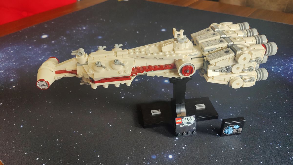 Join the Rebel Alliance with Lego Star Wars!
